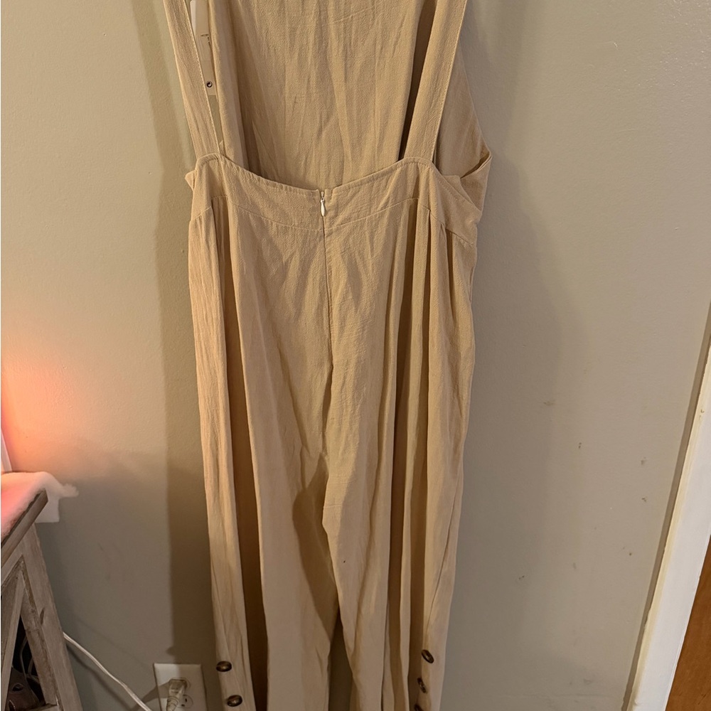 Tan Jumpsuit‎ - Picture 5 of 7